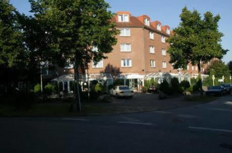 Hotel Wilhelm Busch Norderstedt Exterior photo